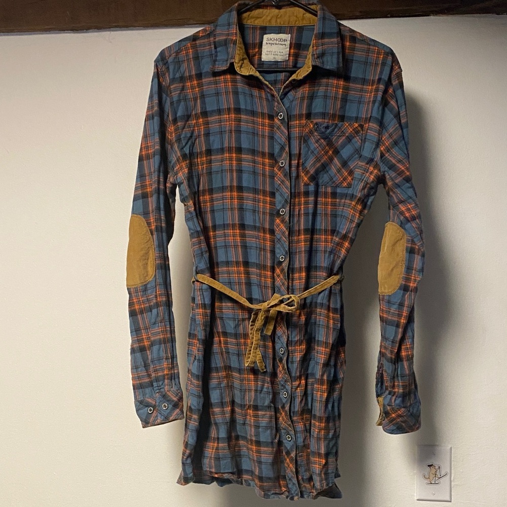 Long Plaid Dress-shirt with Belt